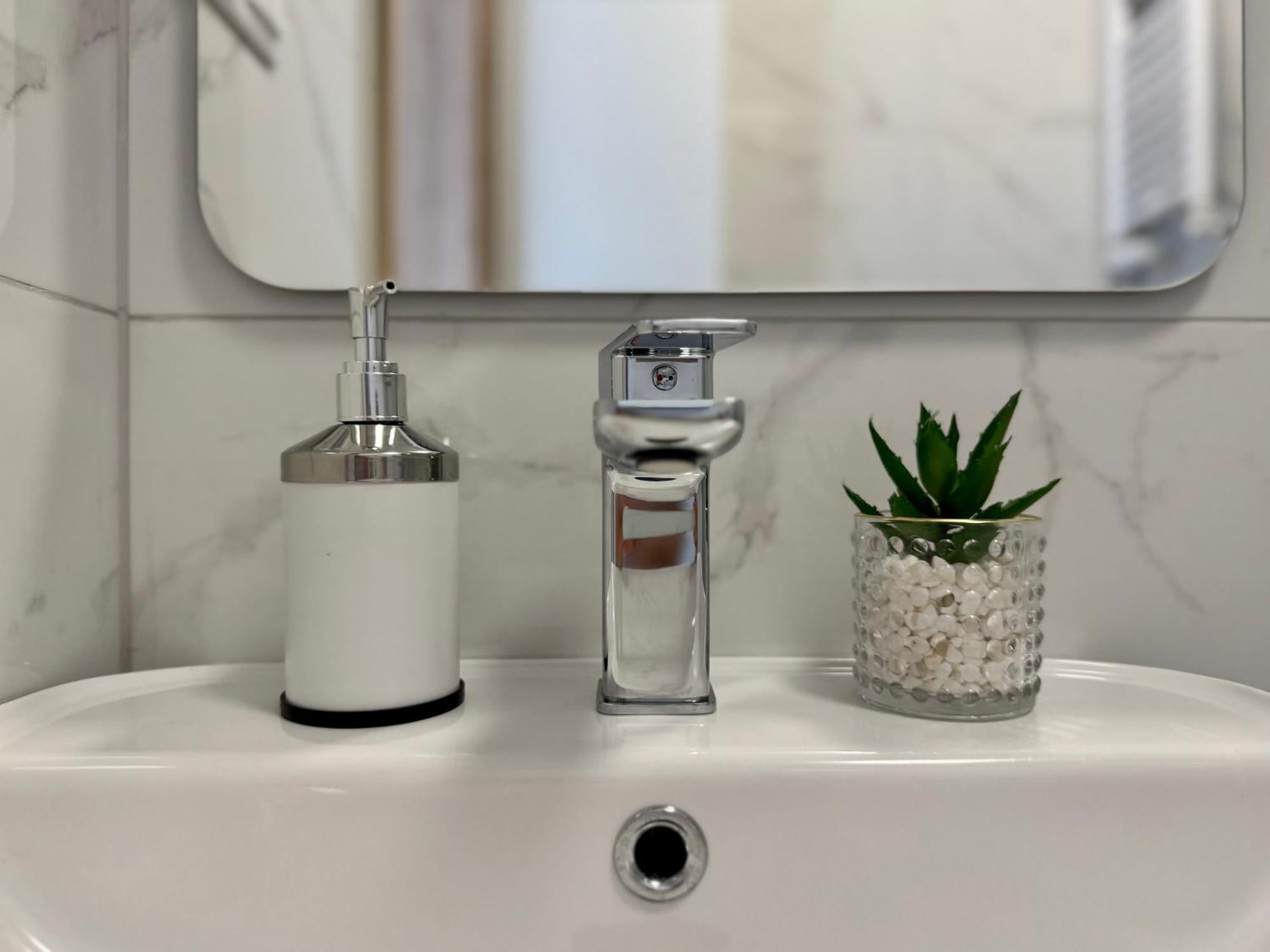K22 Galeria Mokotow B Modzelewskiego Apartament Warszawa